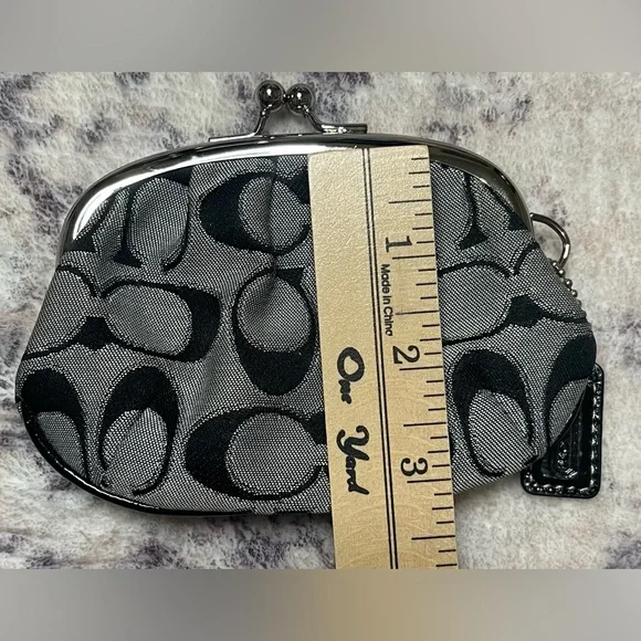 Coach Kisslock Coin Purse - Picture 4 of 5